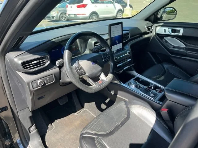 Used 2020 Magnetic Ford ST image 18