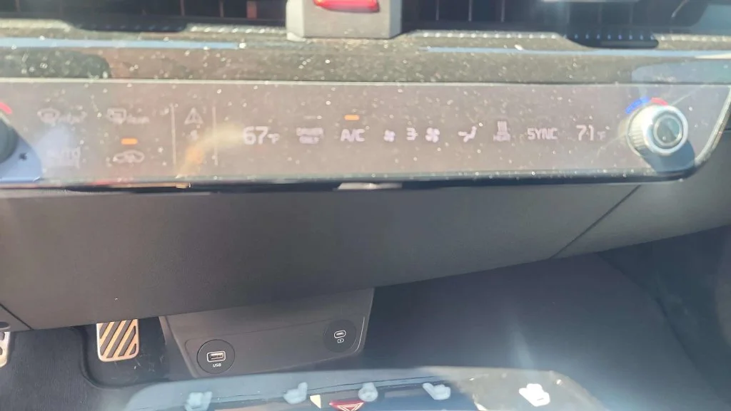 Used 2023 Green Kia GT-Line image 21