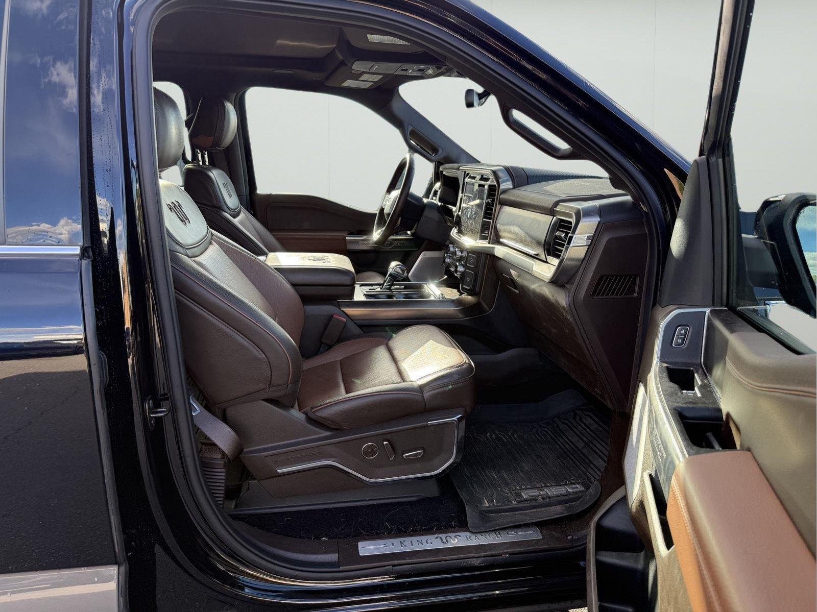 Used 2025 Agate Black/Marsh Gray Ford King Ranch image 14