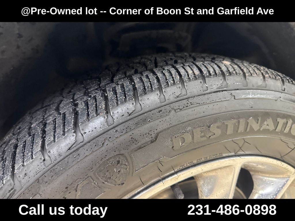 Used 2017 White Jeep Limited image 12