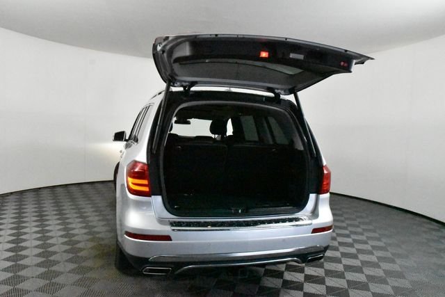 Used 2016  Mercedes-Benz GL 450 image 42