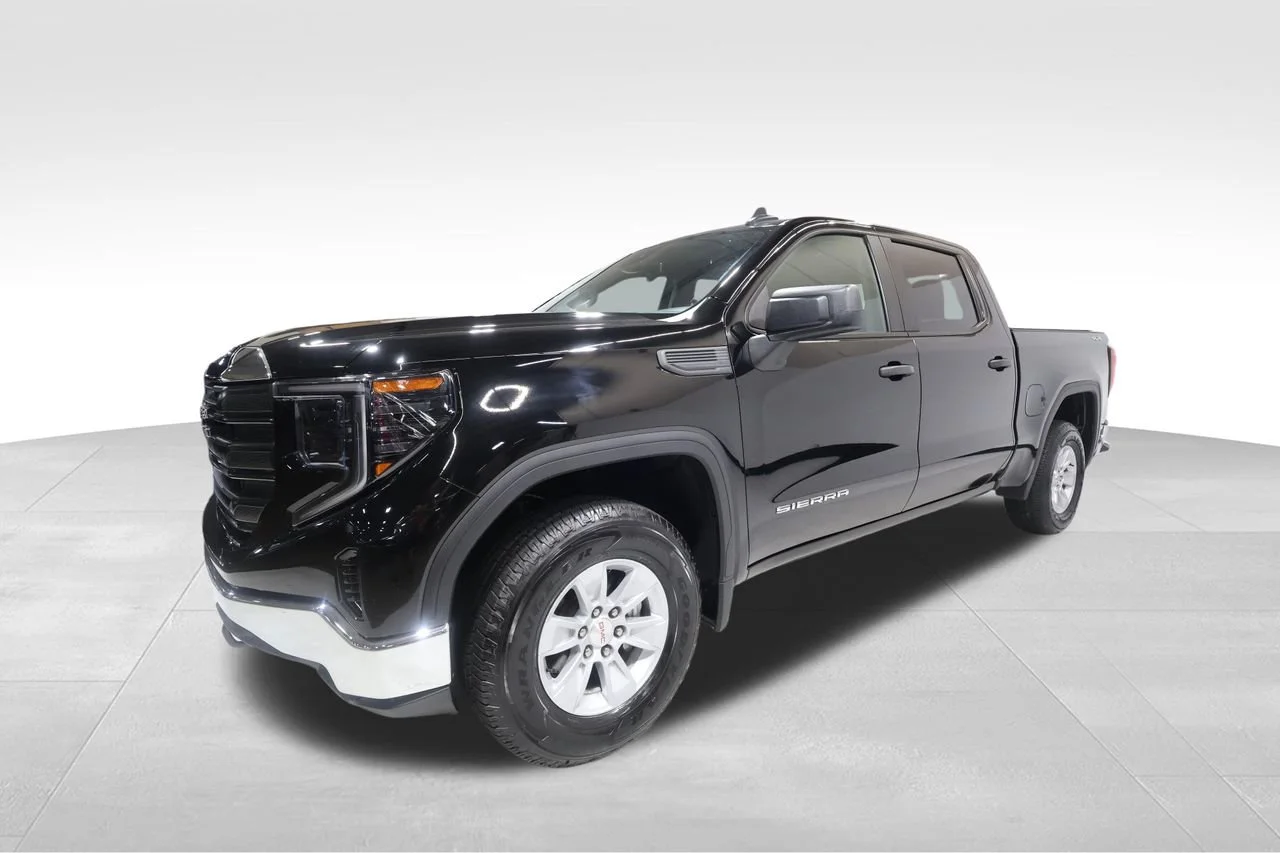 Used 2024 Onyx Black GMC Pro image 8