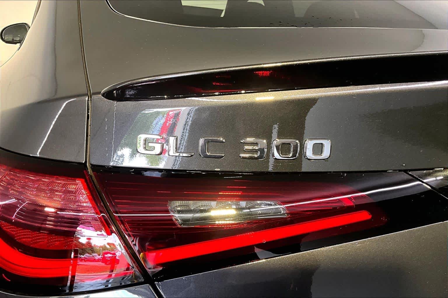 New 2027 Graphite Grey Metallic Mercedes-Benz GLC 300 image 6