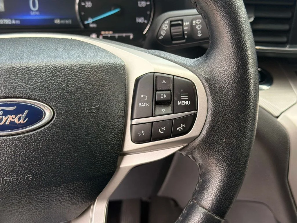 Used 2023 Silver Ford XLT image 31