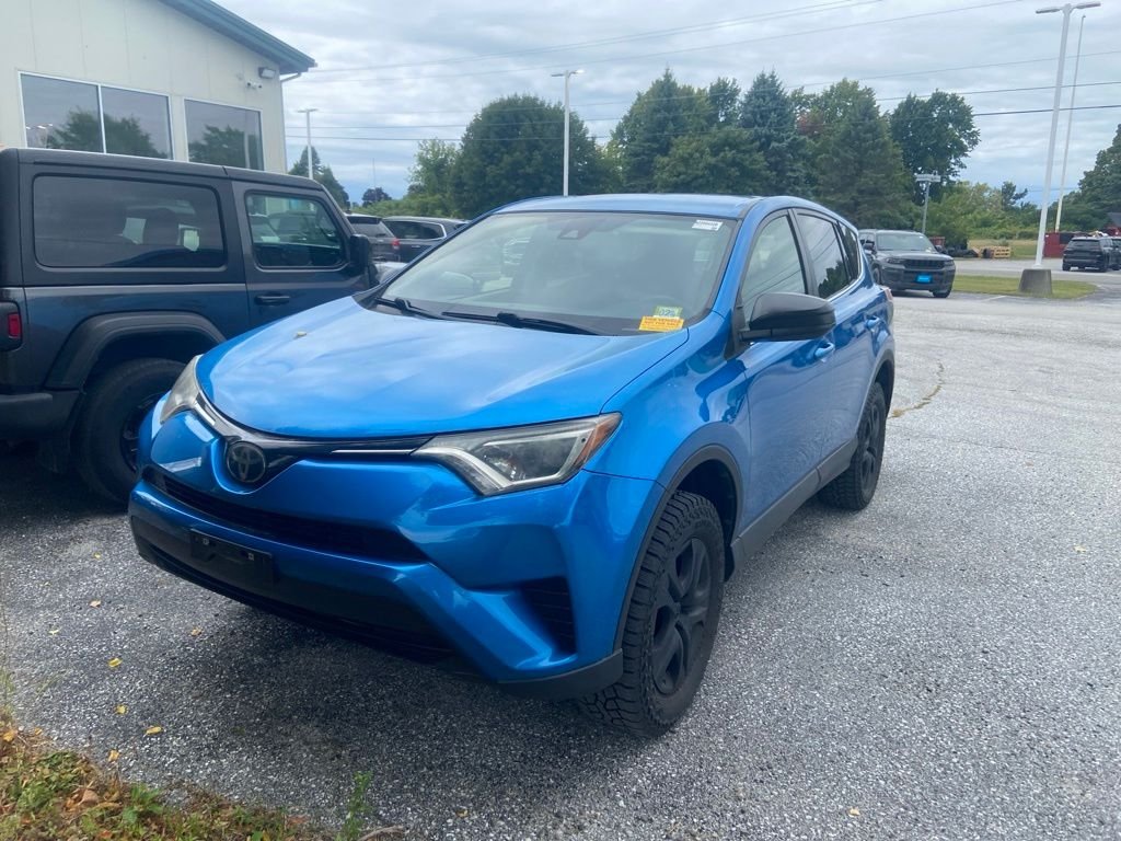 Used 2018 Electric Toyota LE image 3