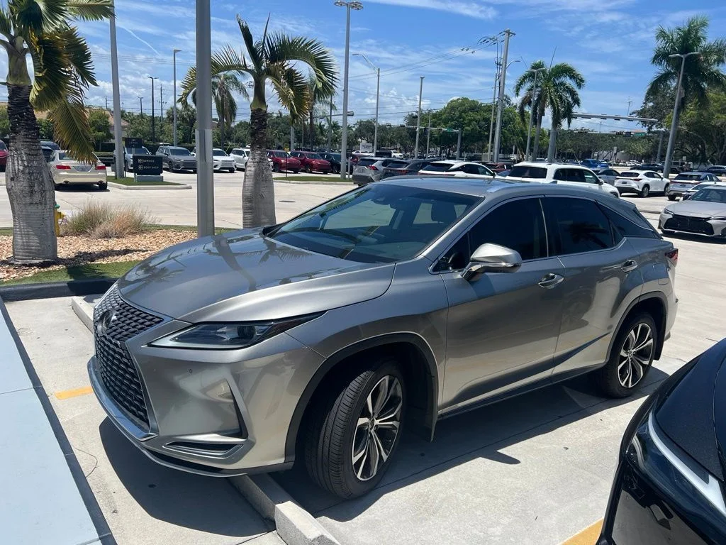 Used 2022 Atomic Silver Lexus 350 image 9