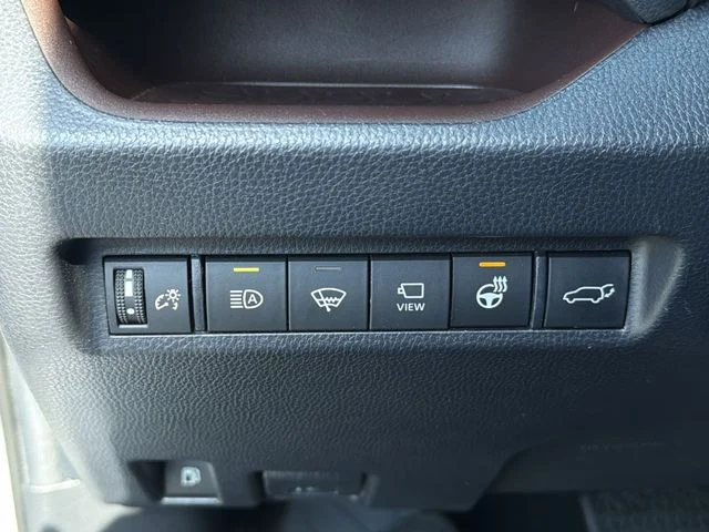2020 Toyota RAV4 Limited - Photo 33