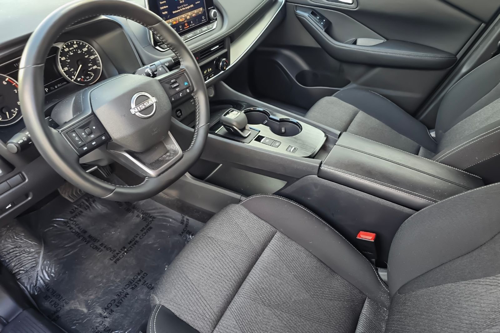 Used 2025 Gray Nissan SV image 8