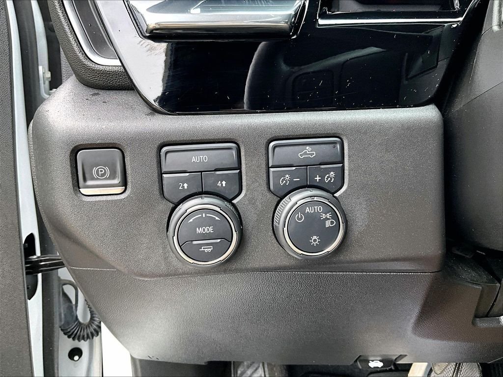 Used 2023 White Chevrolet LT image 26
