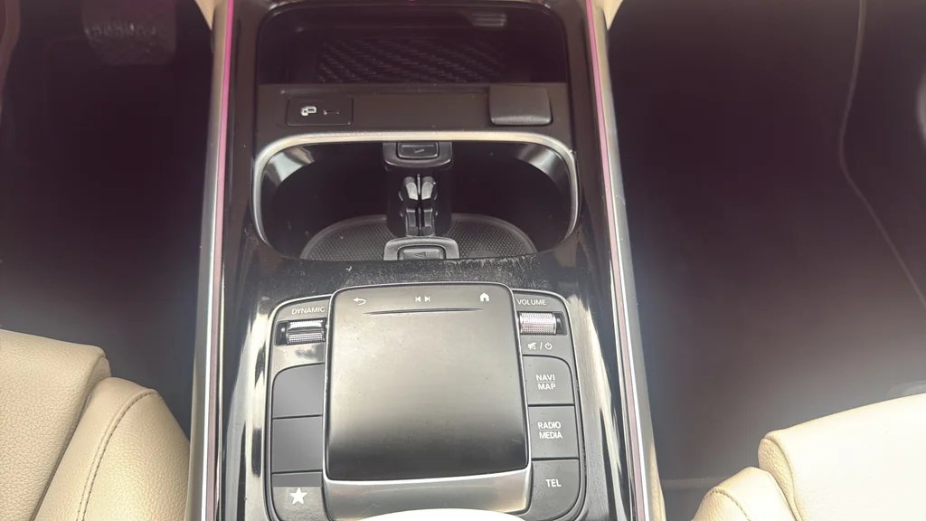 Used 2021 Red Mercedes-Benz GLB 250 image 29