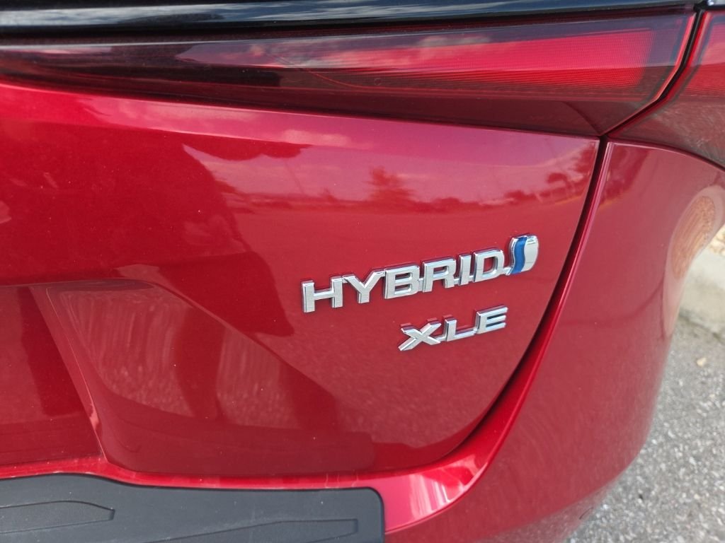 Used 2022 Red Toyota XLE image 6