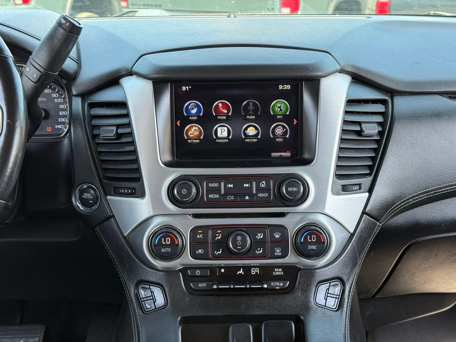 Used 2015 IRIDIUM METALLIC GMC SLT image 20