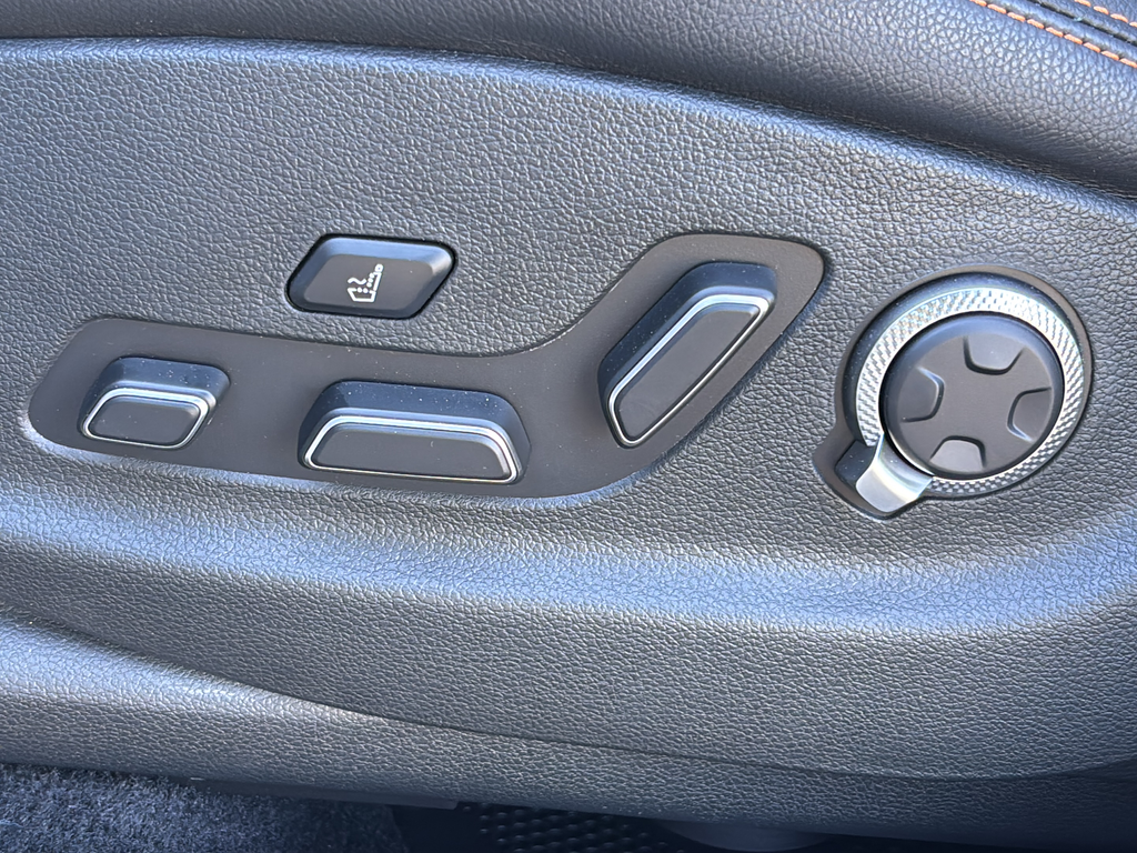 2026 GENESIS GV70 Sport Advanced - Photo 15