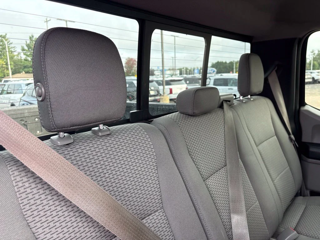 Used 2015 Tuxedo Black Metallic Ford XLT image 29