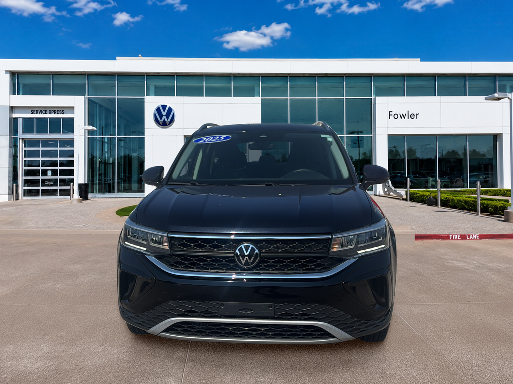 Certified Used 2023 Black Volkswagen 1.5T SE image 2