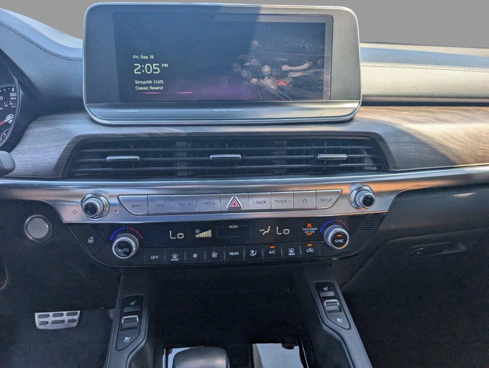 Used 2022 Dark Moss Kia SX image 17