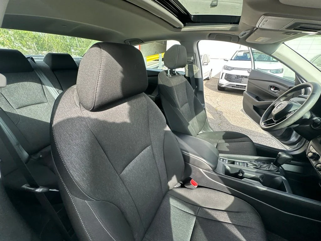 Used 2024  Honda EX image 35