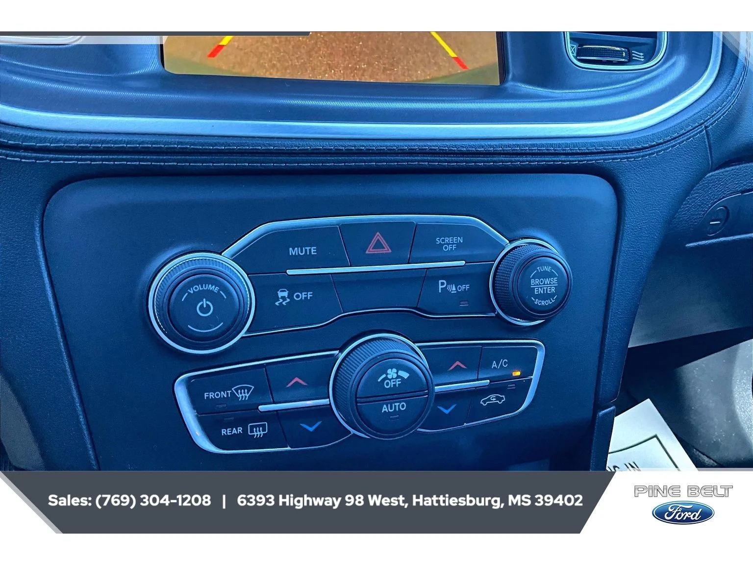Used 2022 F8 Green Dodge SXT image 22