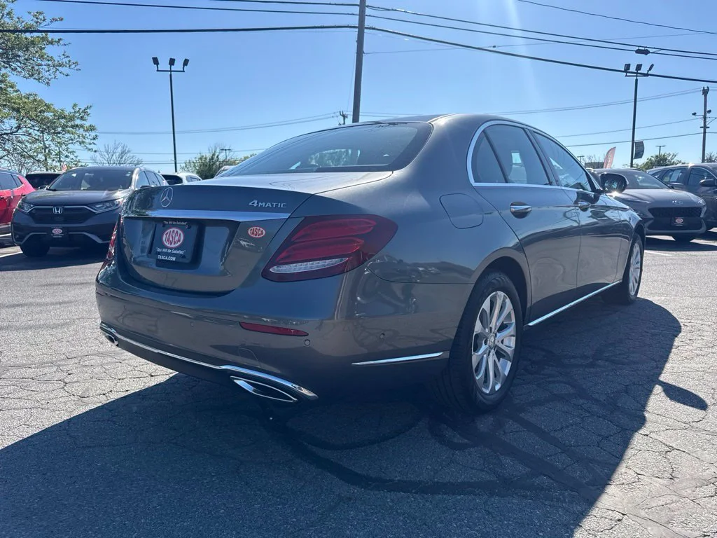 Used 2017 Brown Mercedes-Benz E 300 image 5