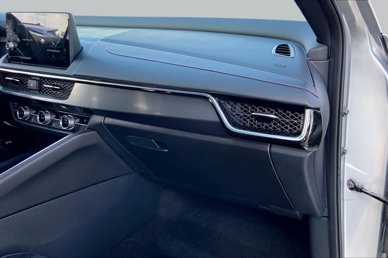 Used 2025 Solar Silver Metallic Acura w/A-Spec Package image 18