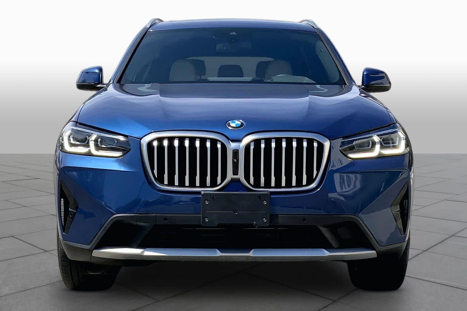 Used 2023 Phytonic Blue Metallic BMW xDrive30i image 3