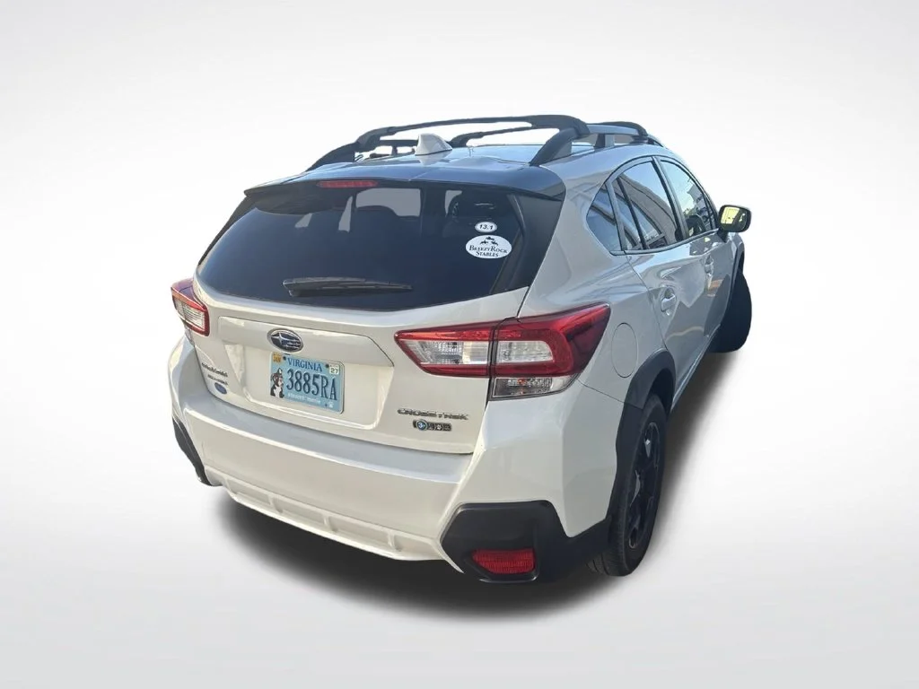 Used 2019 Crystal White Pearl Subaru 2.0i Premium image 3