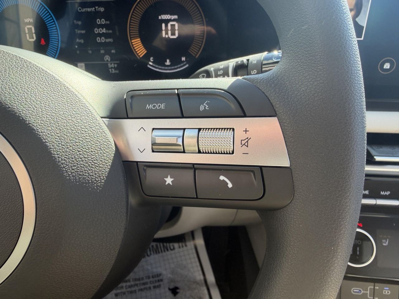New 2026 Shimmering Silver Hyundai SEL AWD image 34