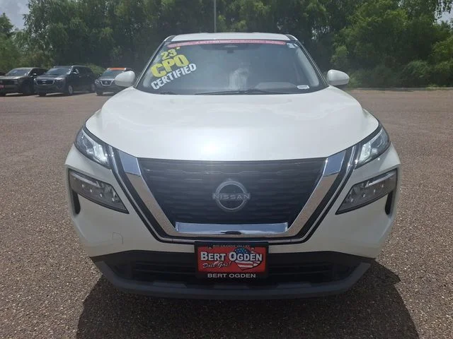 Used 2023 White Nissan SV image 2