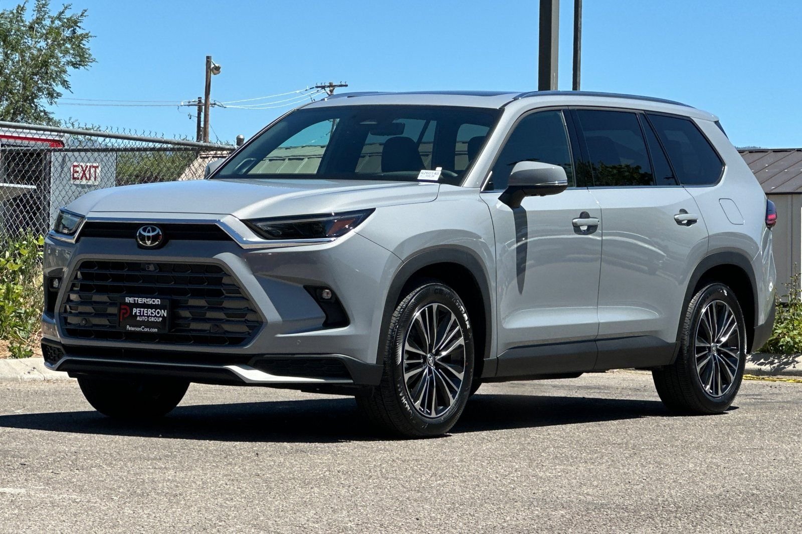 Used 2026  Toyota MAX Platinum image 8