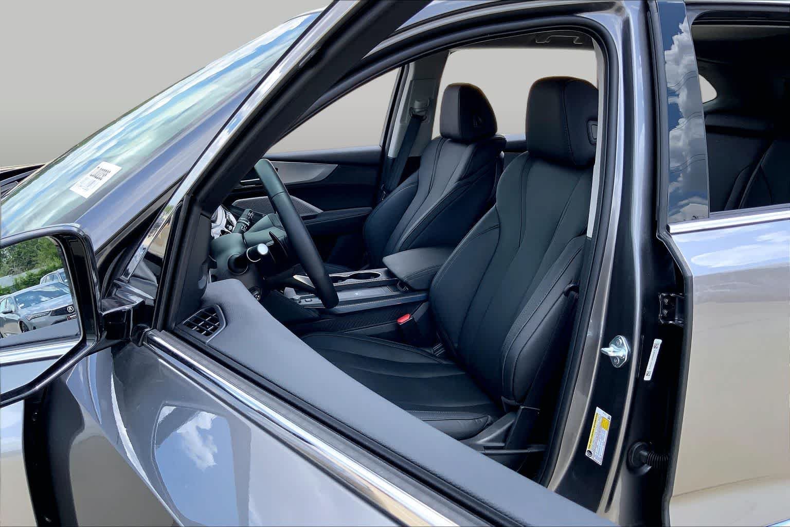 Certified Used 2026 Liquid Carbon Metallic Acura MDX image 8