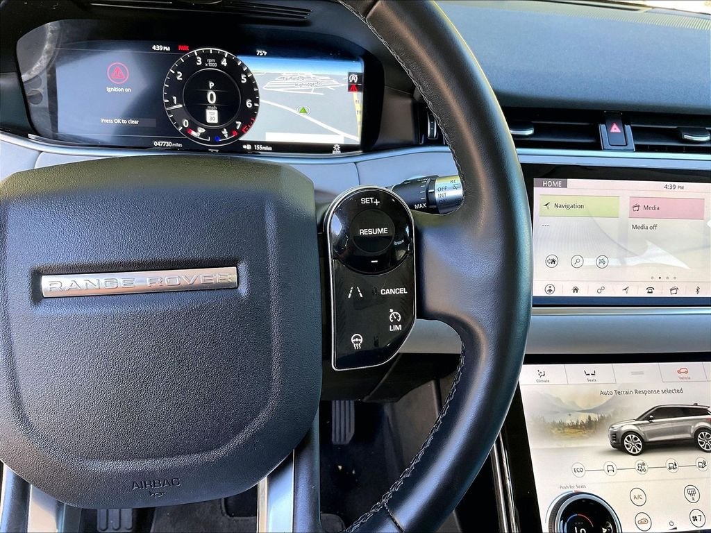 Used 2020 White Land Rover SE image 24