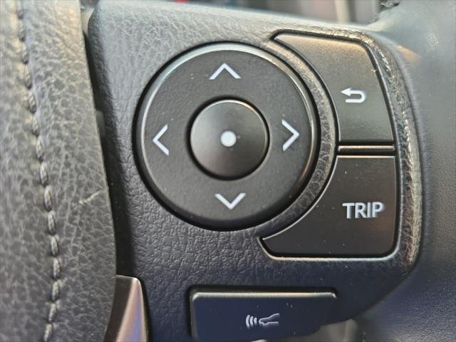 Certified Used 2018 GALACTIC AQUA Toyota Hybrid XLE image 22