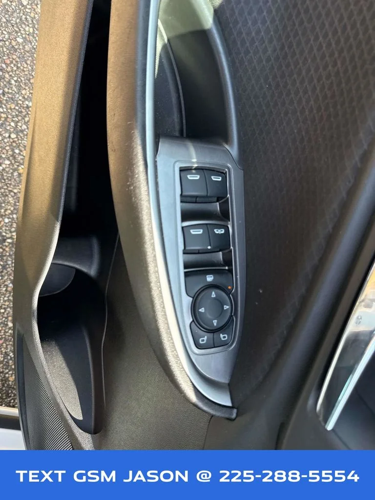 2025 Chevrolet Malibu 1LT - Photo 38
