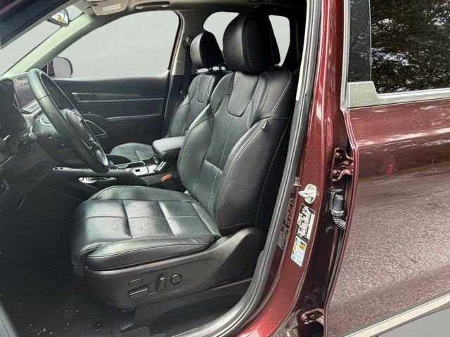 Certified Used 2022 Purple Kia SX image 9