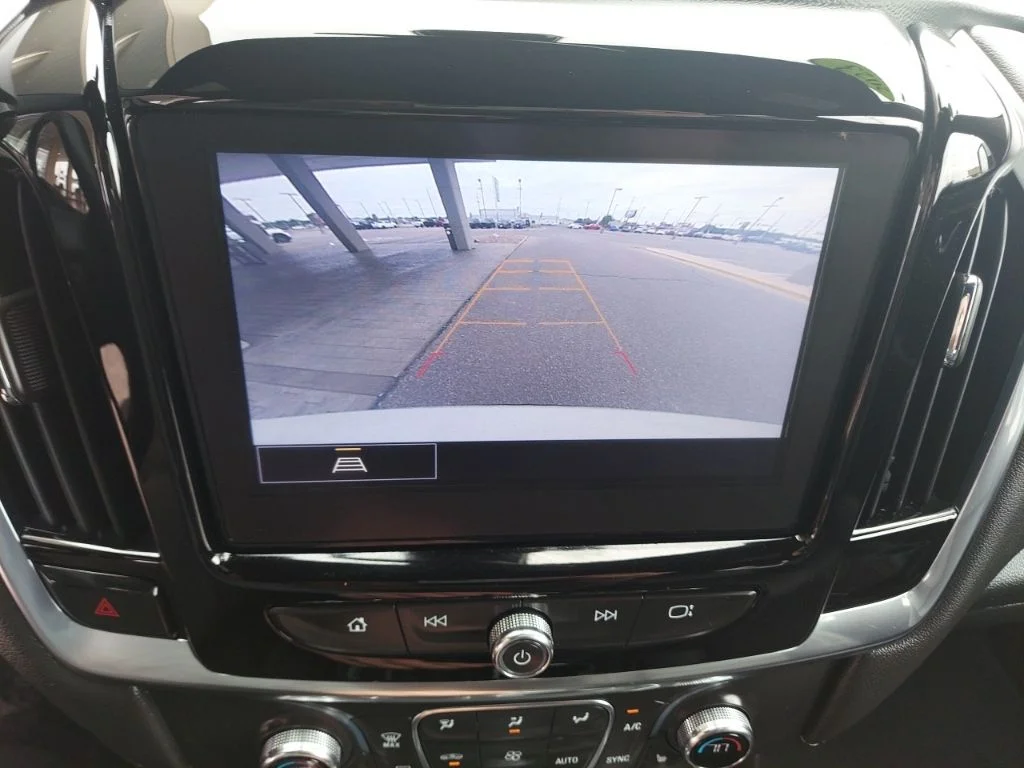 Used 2023 White Chevrolet LT Leather image 28