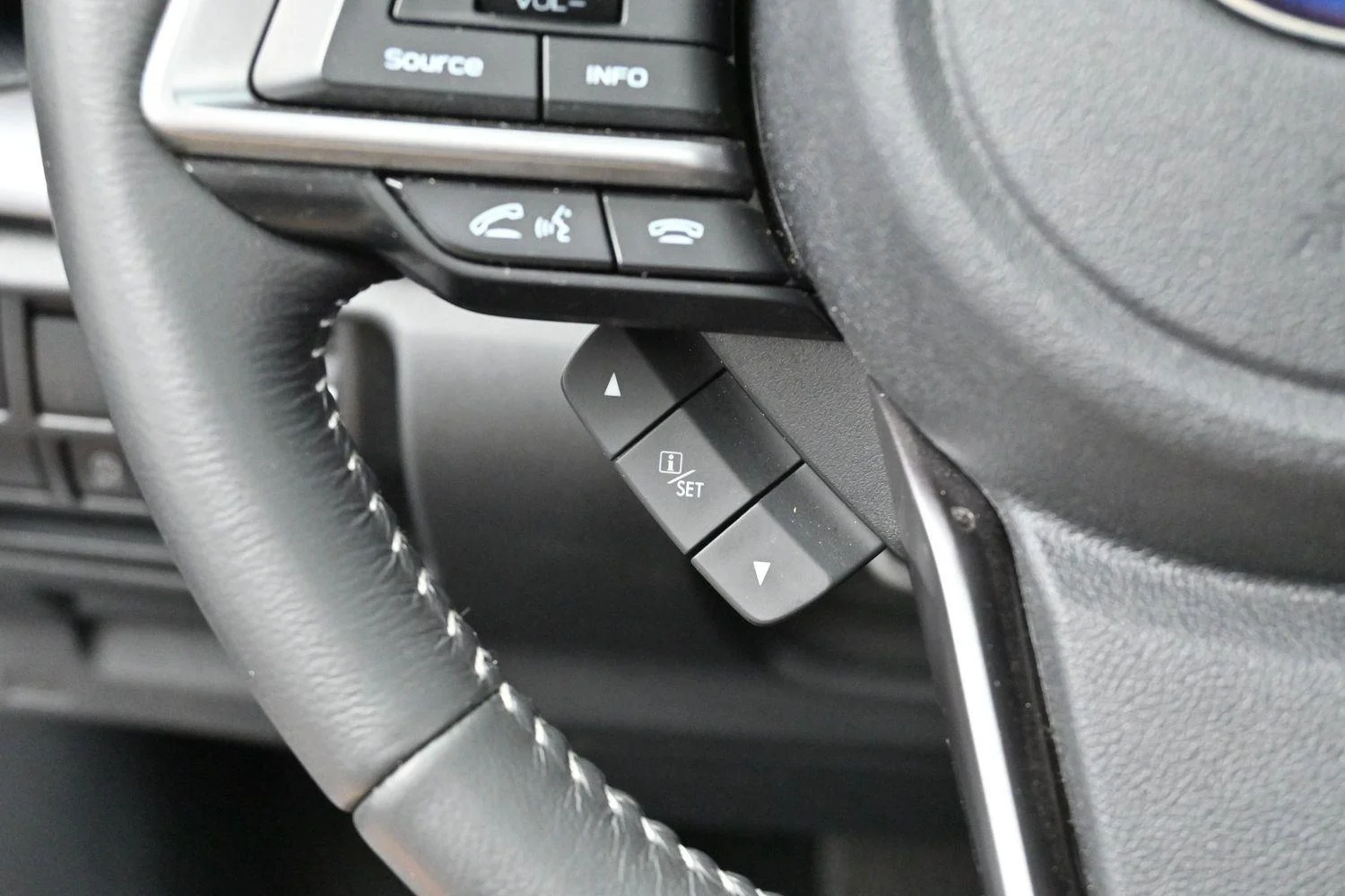 Used 2020 Ice Silver Metallic Subaru Premium image 17