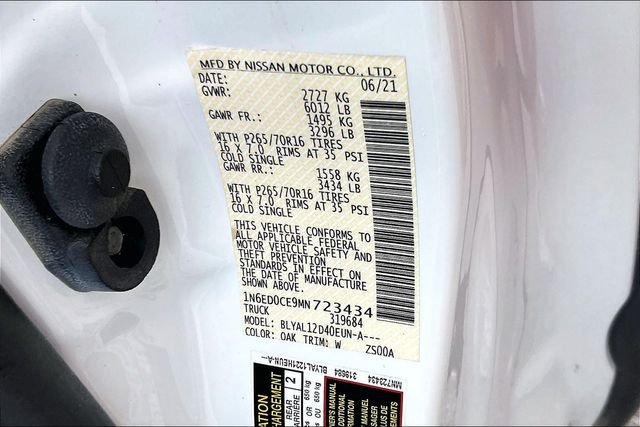 Used 2021 White Nissan S image 33