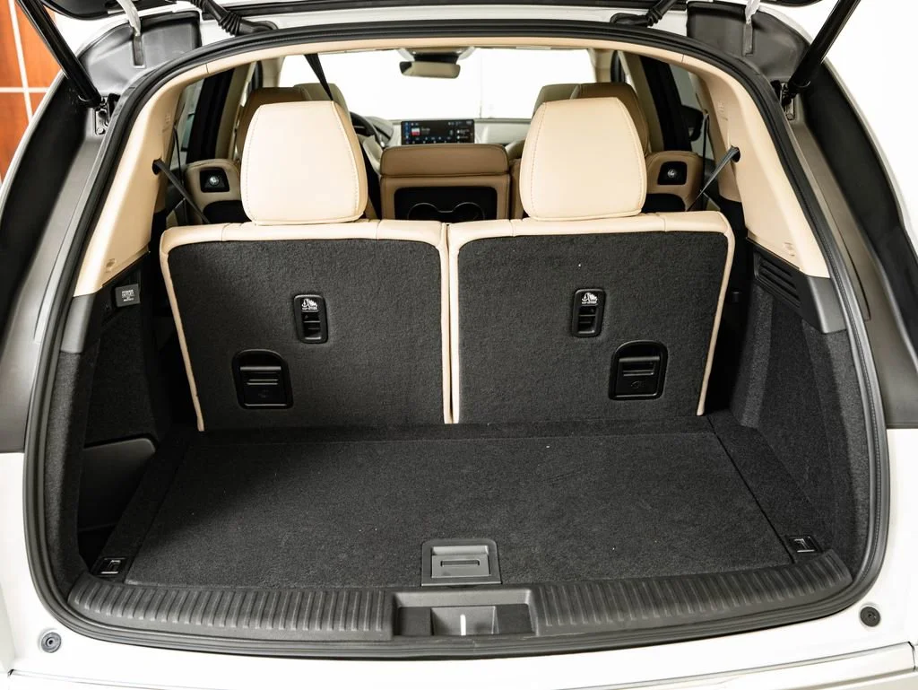 New 2026 Platinum White Pearl Acura SH-AWD image 20
