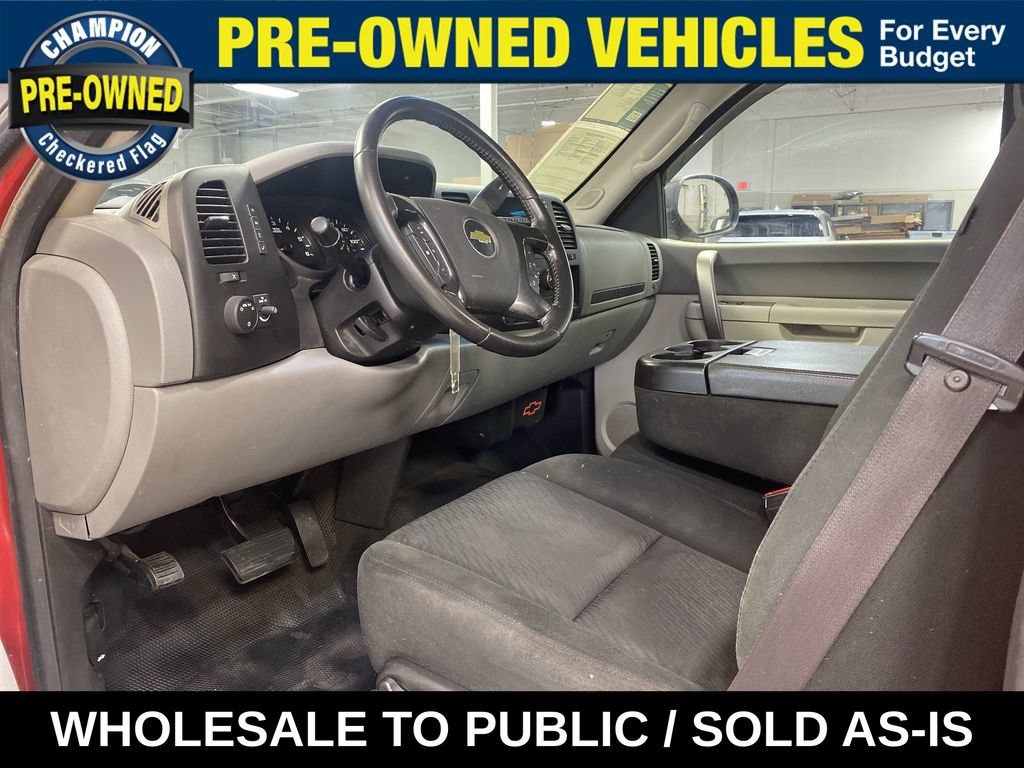 Used 2012 VICTORY RED Chevrolet Work Truck image 10