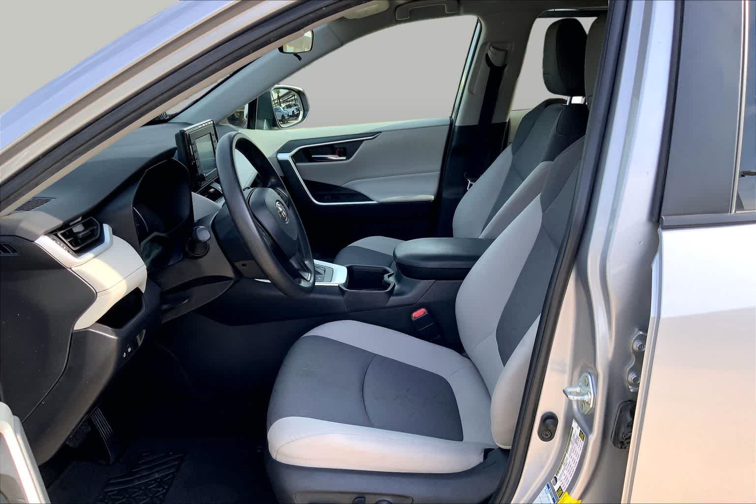 Used 2022 Silver Sky Metallic Toyota Hybrid XLE image 8