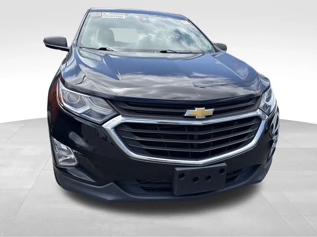 Used 2020 MOSAIC BLACK METALLIC Chevrolet LS image 4