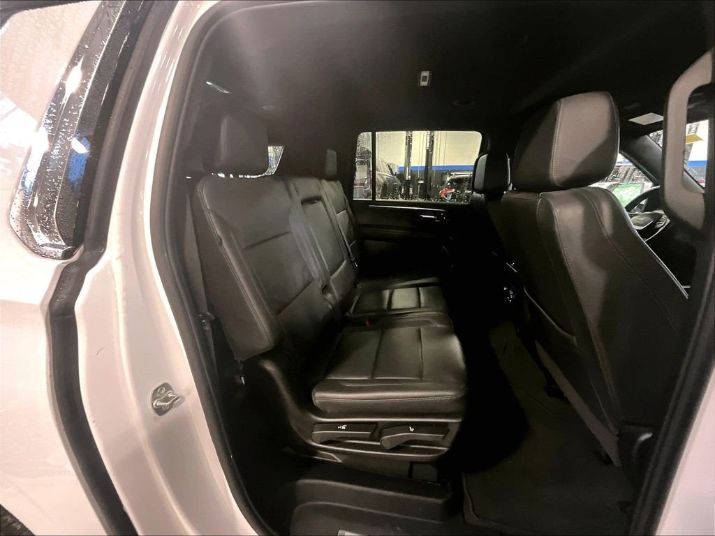 Used 2025 White Chevrolet LT image 16