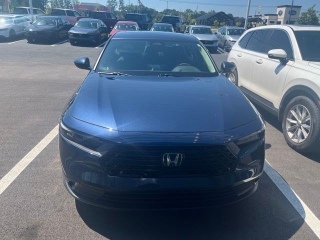 Used 2024 Canyon River Blue Metallic Honda EX image 2