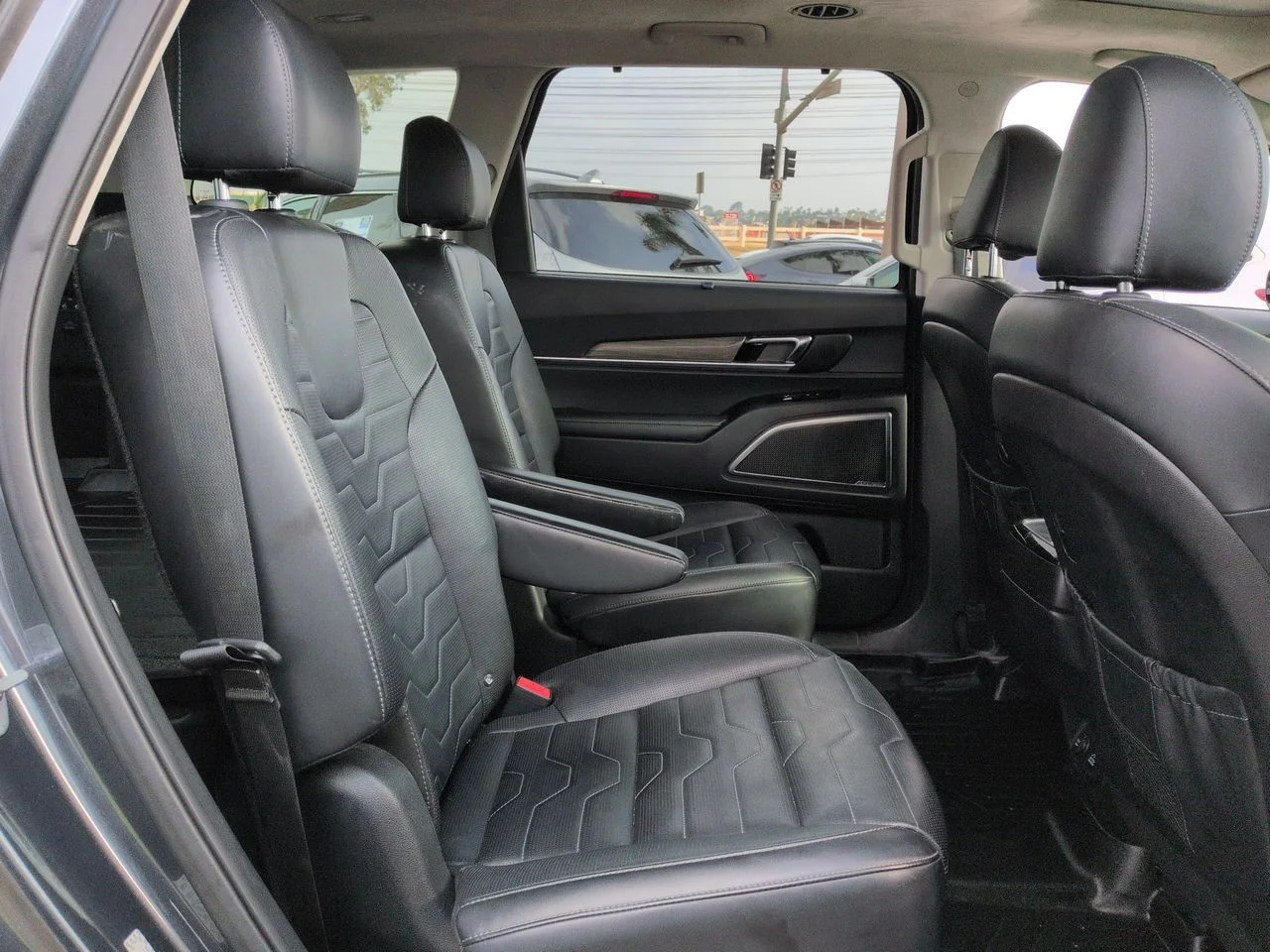 Used 2021 Gravity Gray Kia SX image 28