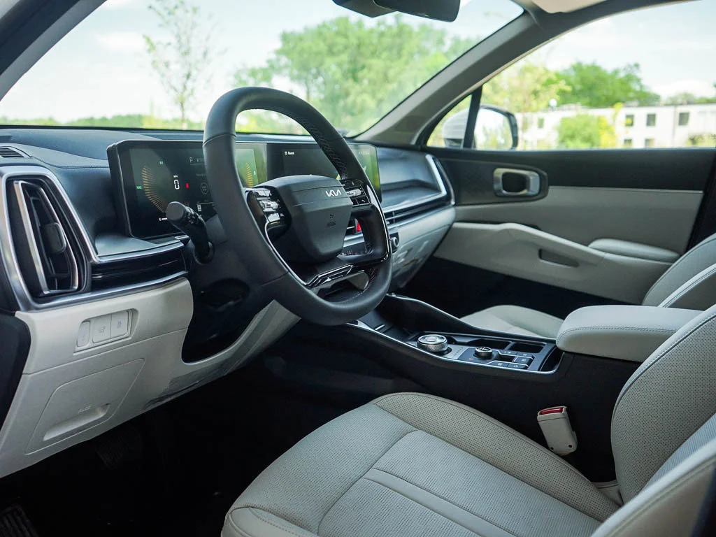 New 2026 Steel Gray Kia EX AWD image 18