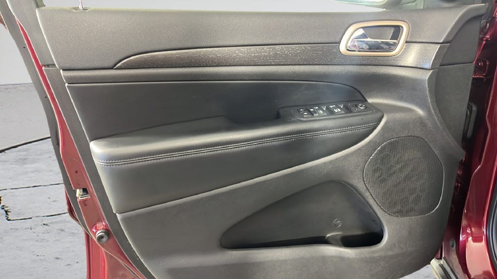 2017 Jeep Grand Cherokee Laredo - Photo 15