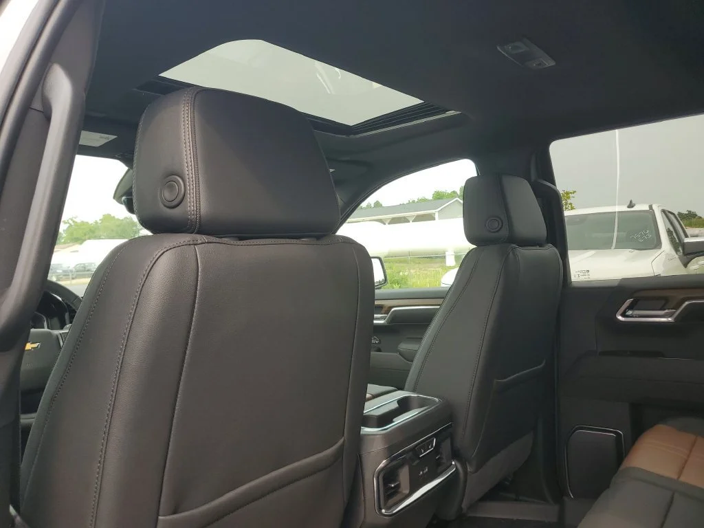 New 2026 Sterling Gray Metallic Chevrolet High Country image 26