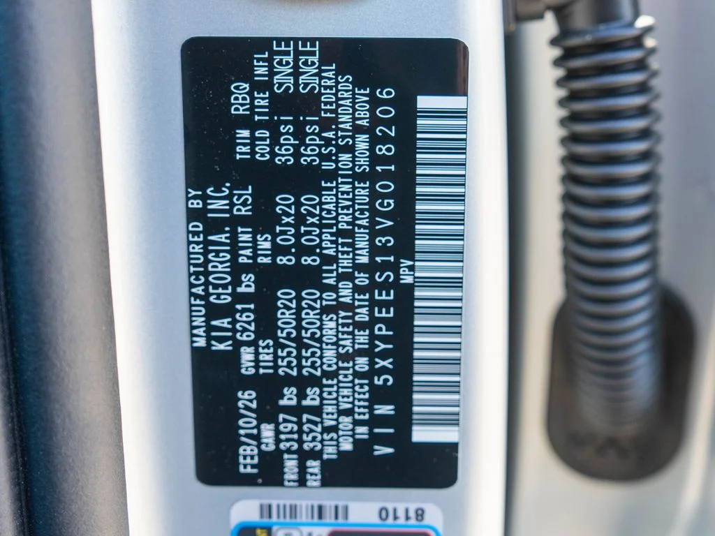 New 2027 Ivory Silver Kia S image 38