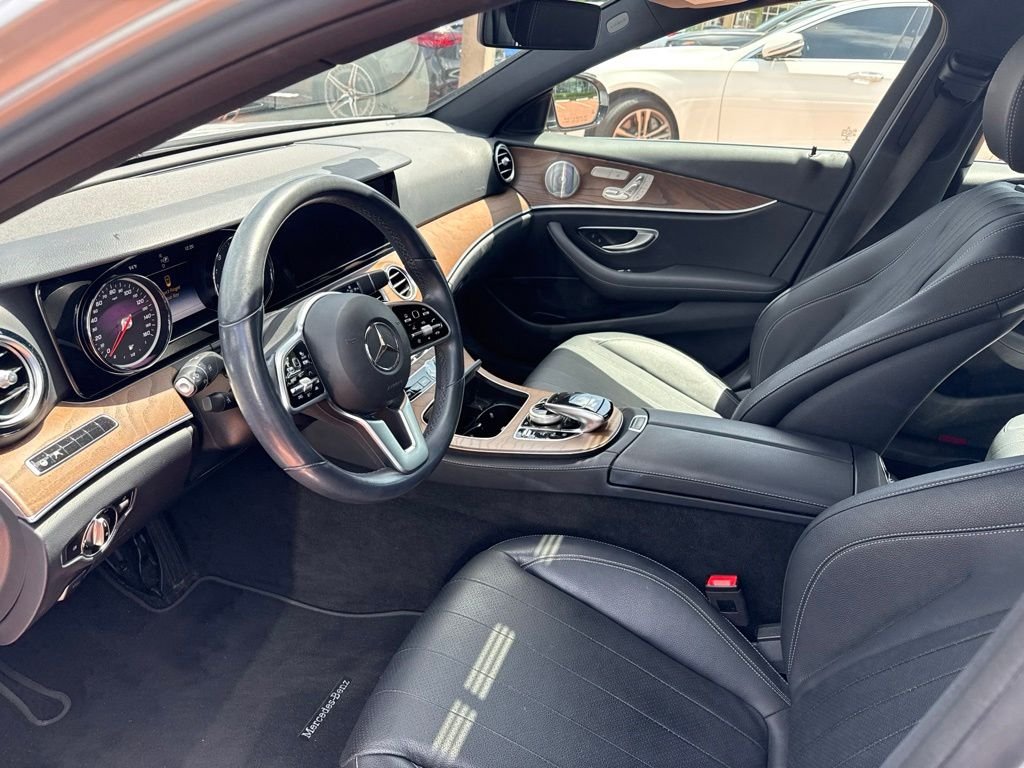 Used 2019 Silver Mercedes-Benz E 300 image 5