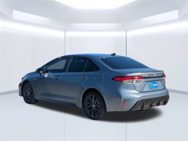 Used 2023 Silver Toyota SE image 3